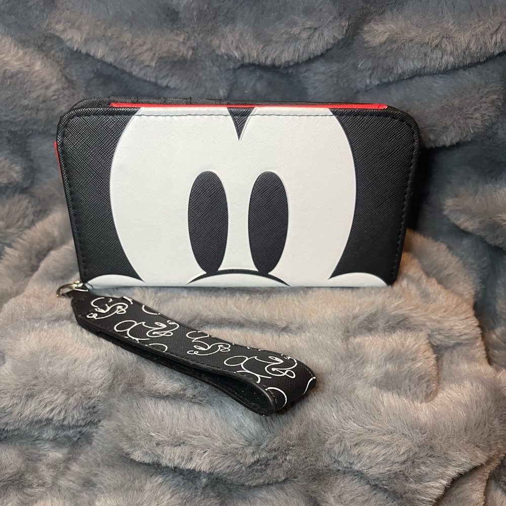Mickey Mouse Tech Wallet